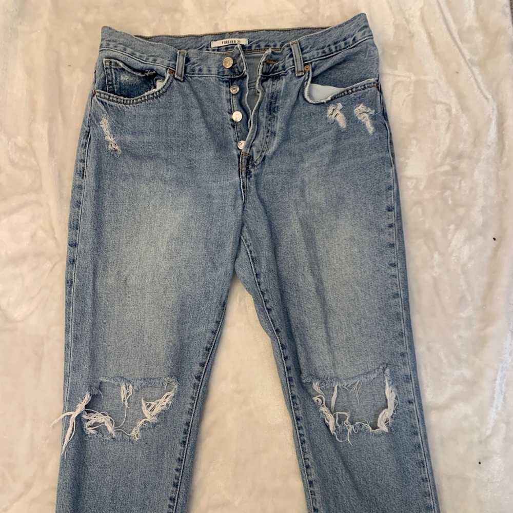 Distressed Straight Leg Jeans